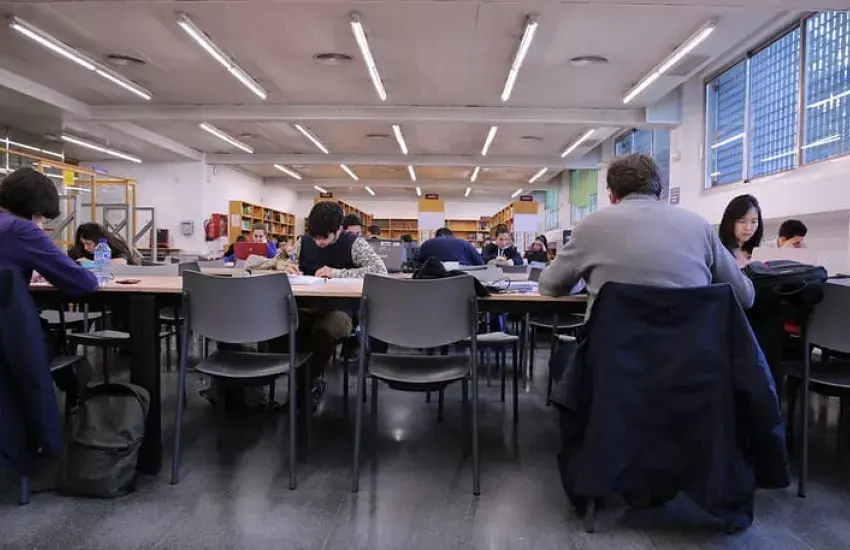 Biblioteca de Econ&oacute;micas y Empresariales