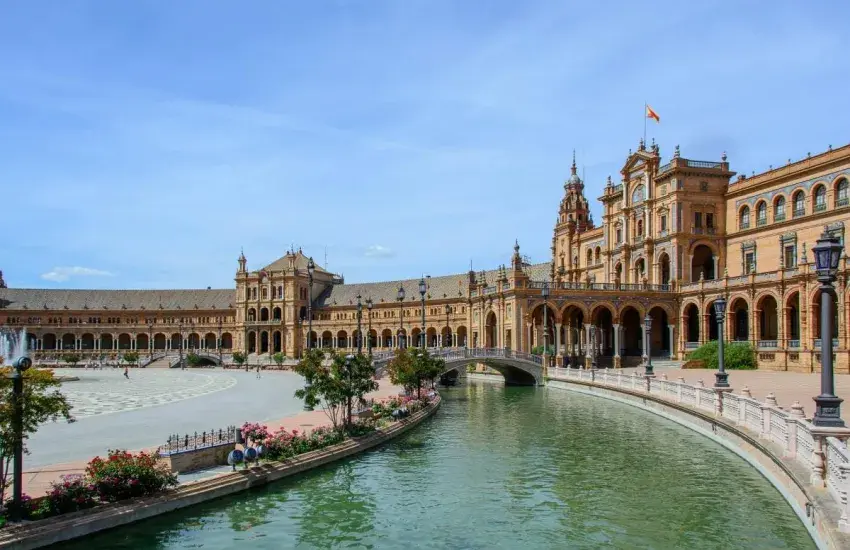 La Plaza de Espa&ntilde;a en Sevilla